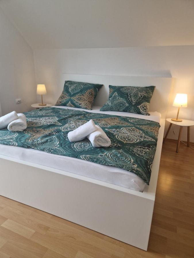 Green House Apartment ピフカ エクステリア 写真